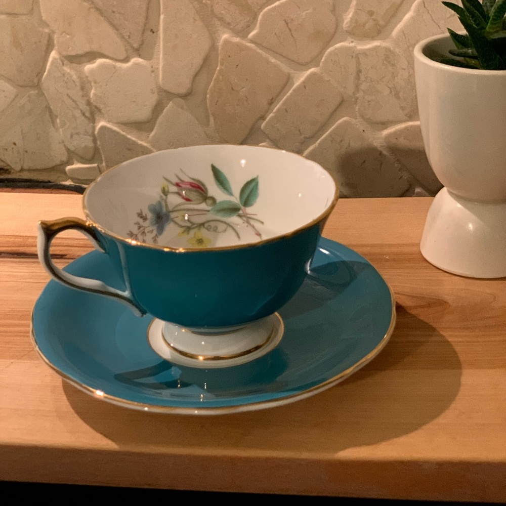 AYNSLEY | Teal Tea Cup & Saucer